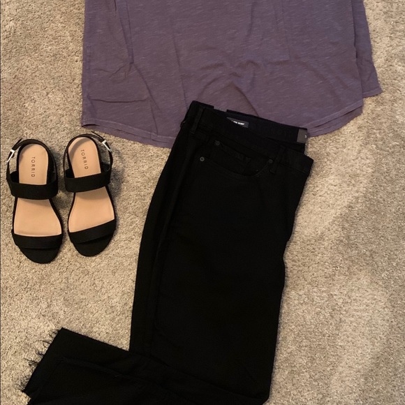 TORRID SKY HIGH SKIN JEAN - PREMIUM STRETCH BLACK - Picture 5 of 10